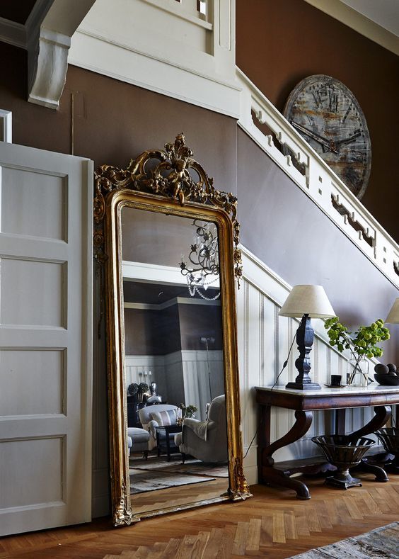 Hallways mirror